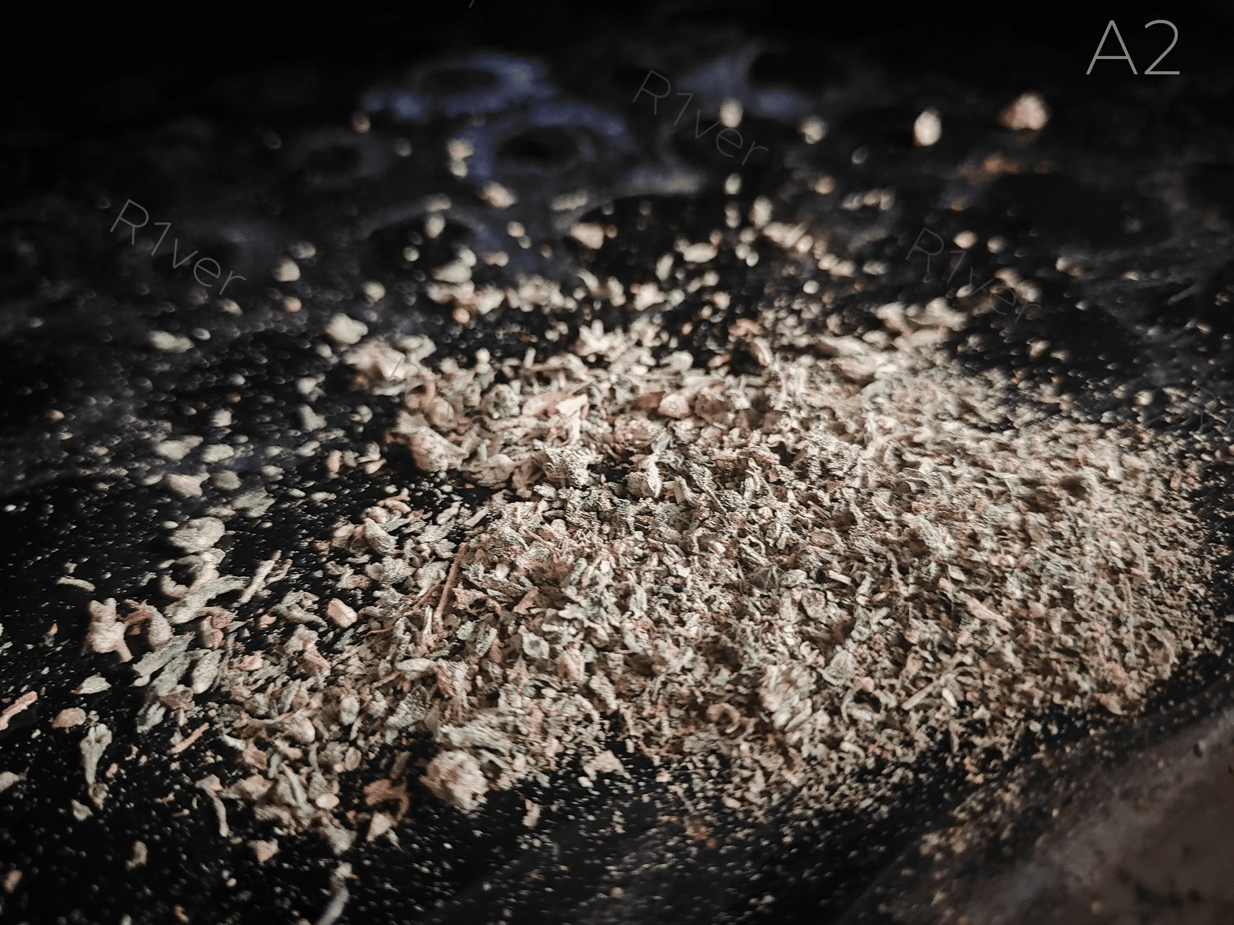 Recipe - Pancakes with cannabis, Put a finely chopped cone.webp
